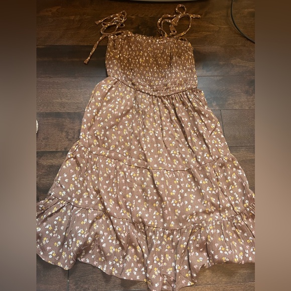 Summer dress - Picture 1 of 3